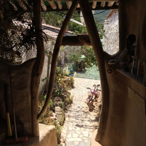 Walkway to the cottages at Várzea de Goncala